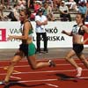 Anna Järvinen och Vanessa Vandy sprang, i ett extra insatt 4x100m, i ett blandlag. (© R. Härtull)