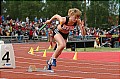 Janina Björkström Falken startar på 4x400m D19. (© Daniel Byskata)